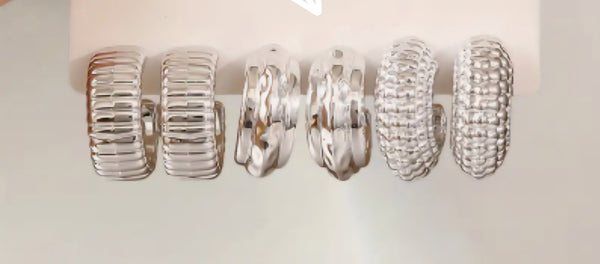 MoUi. New Silver Patterned Hoop Earring