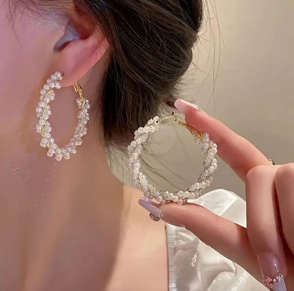 MoUi New Pearl and Gold Twist Hoop
