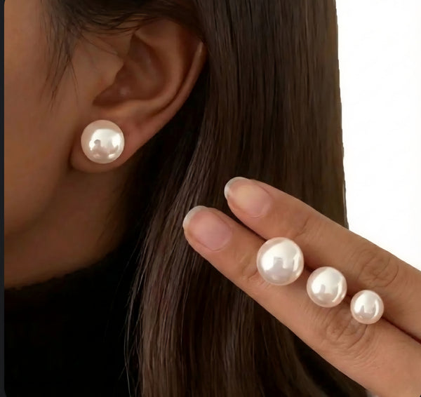 MoUi. New Three Pair Elegant Cream Pearls
