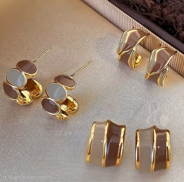 MoUi. NEW 3 Pair Mini Maillard Hoops