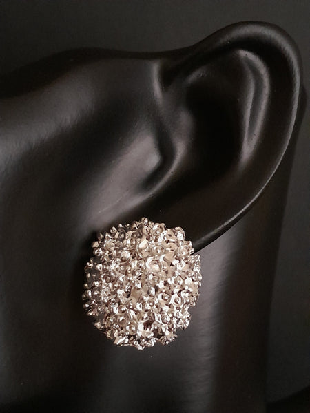 MoUi. New Silver Crushed Stud