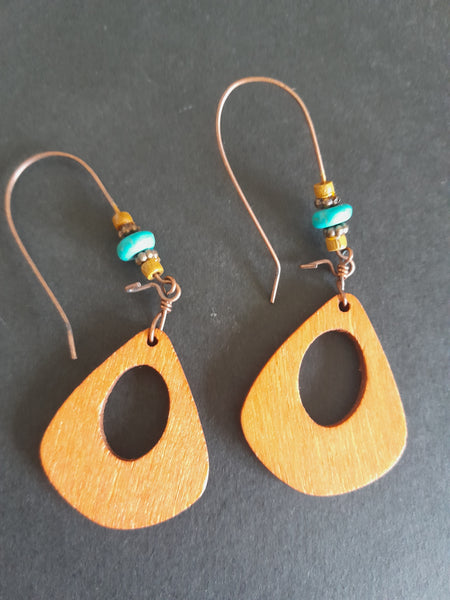 MoUi. Funky 70’s Style Wood Dangle