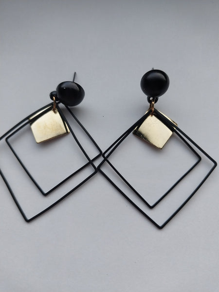 MoUi. Resplendent Black and Gold Square Drop